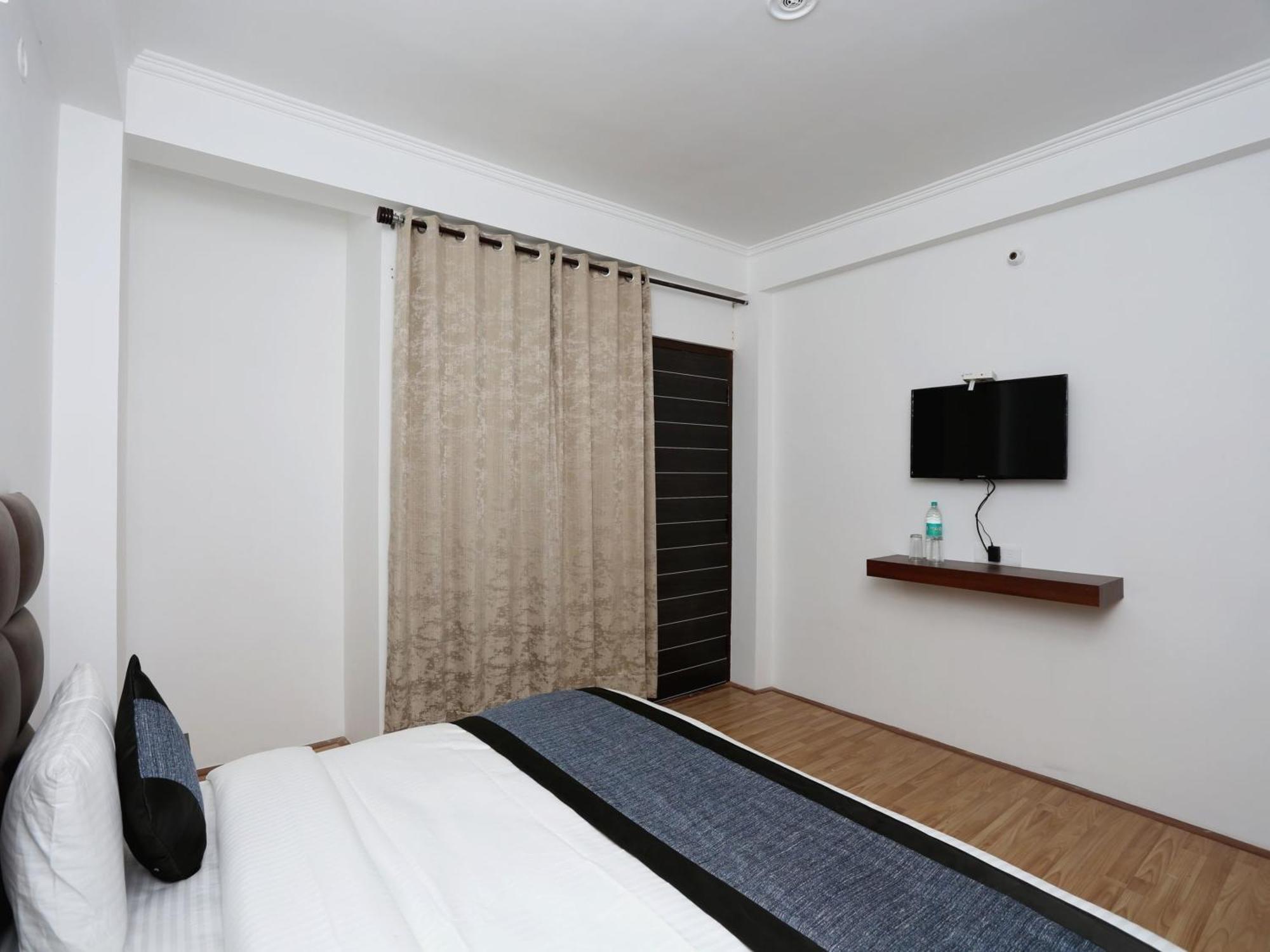 Hotel O Summer King Nainital Kültér fotó