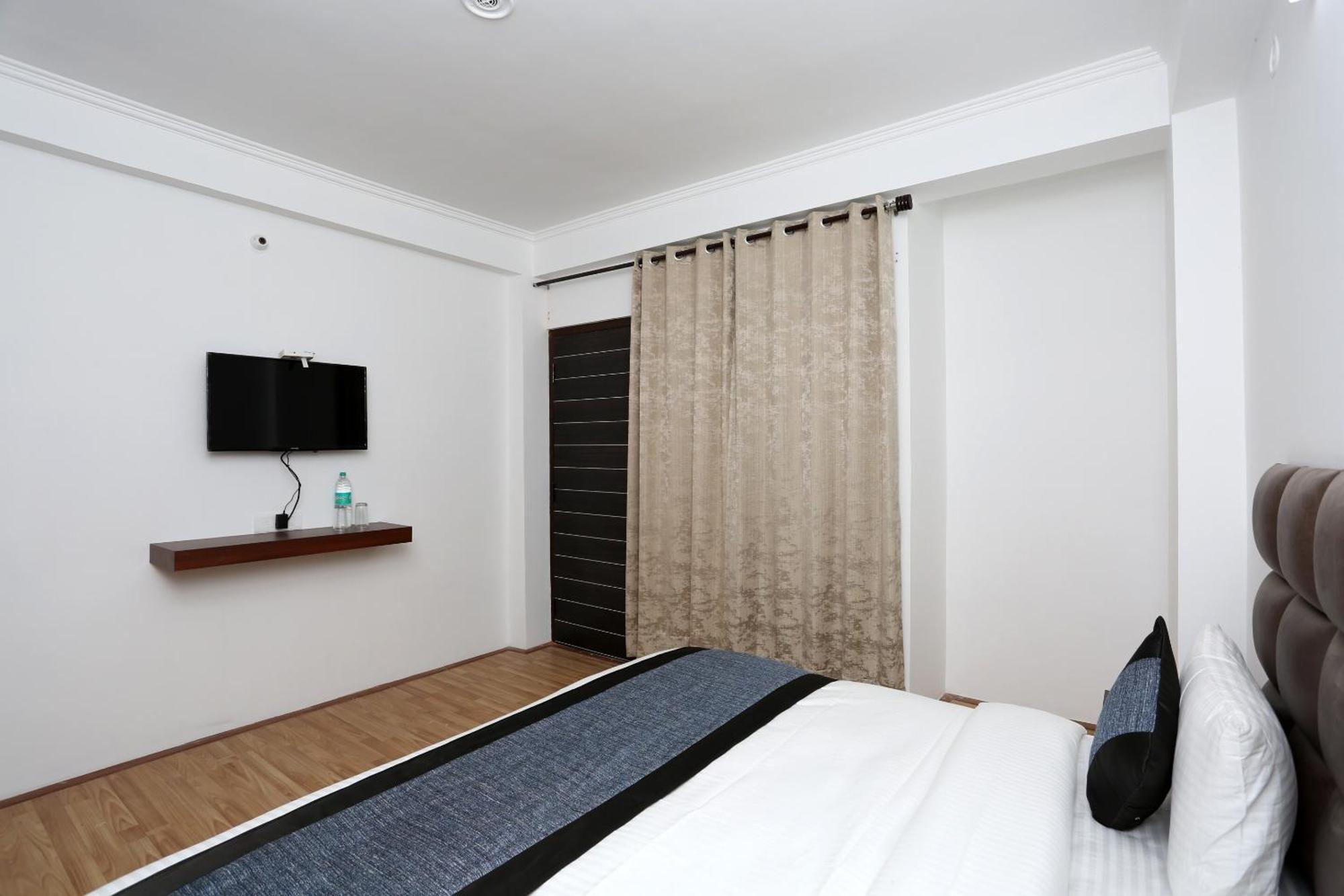 Hotel O Summer King Nainital Kültér fotó